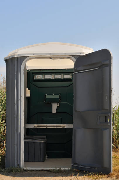 Best Portable bathroom rental  in Becker, MN